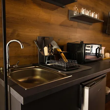 Albatross Family Nest Breeze * فارنا