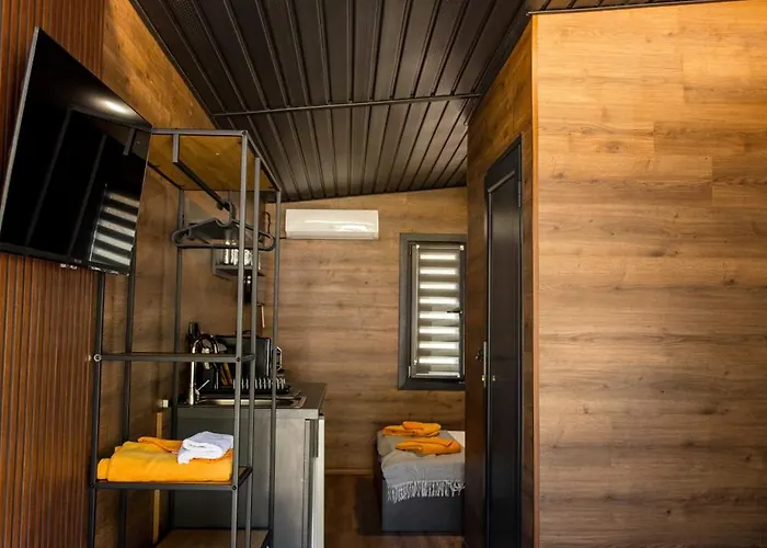 مكان تخييم Albatross Family Nest Breeze