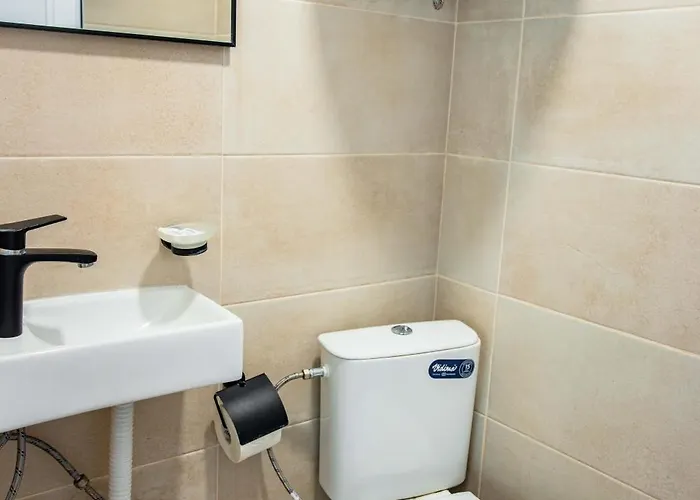 مكان تخييم Albatross Family Nest Breeze